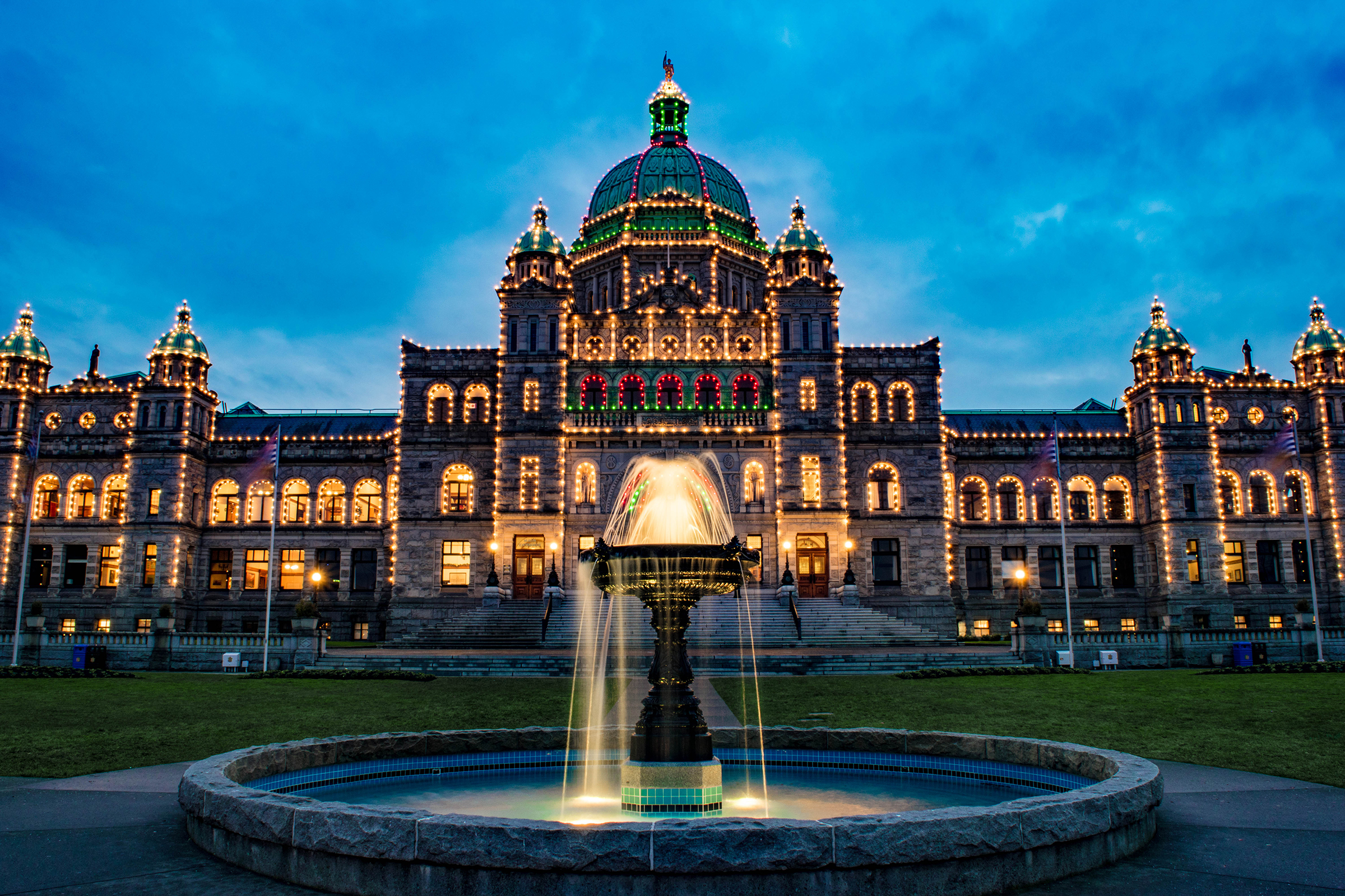 Christmas lights on the Parliament Buildings